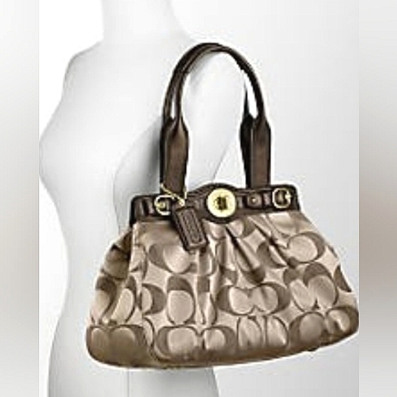 Must See☆Rare☆COACH "Garnet" Large Signature Pleated Sateen Satchel☆2009 - Picture 2 of 16